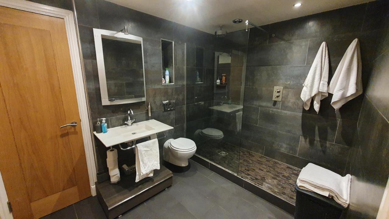 Castell Haven Studio Apartment Cardiff Exterior foto